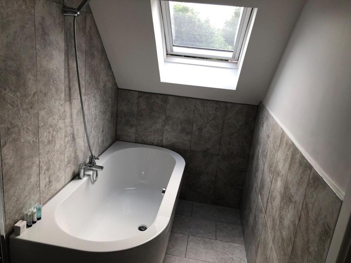 Hamilton Arms Suites Midhurst Cameră foto